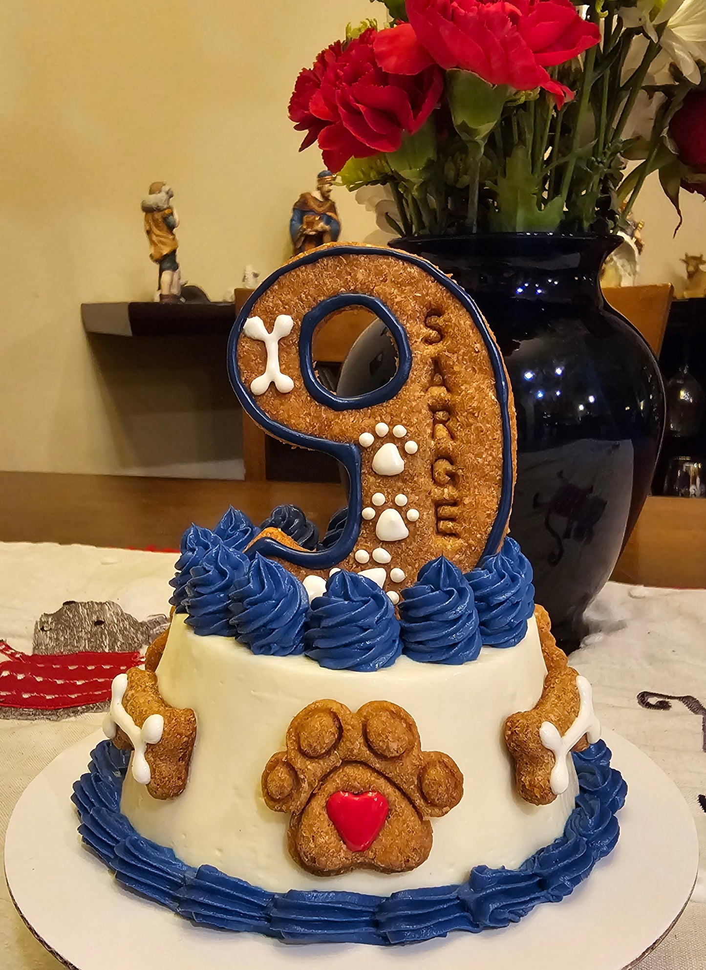 Cake with number topper